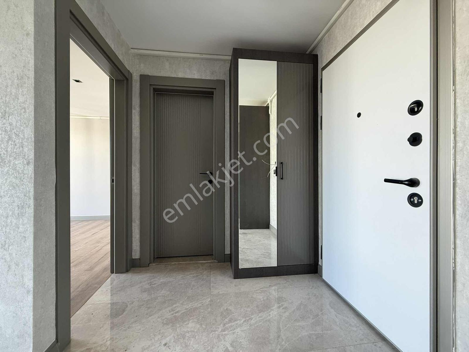 Onmax Bahçelievler'de Kiralık Sıfır 1+1 70 M2 Lüx Sitede Daire - Görsel 24