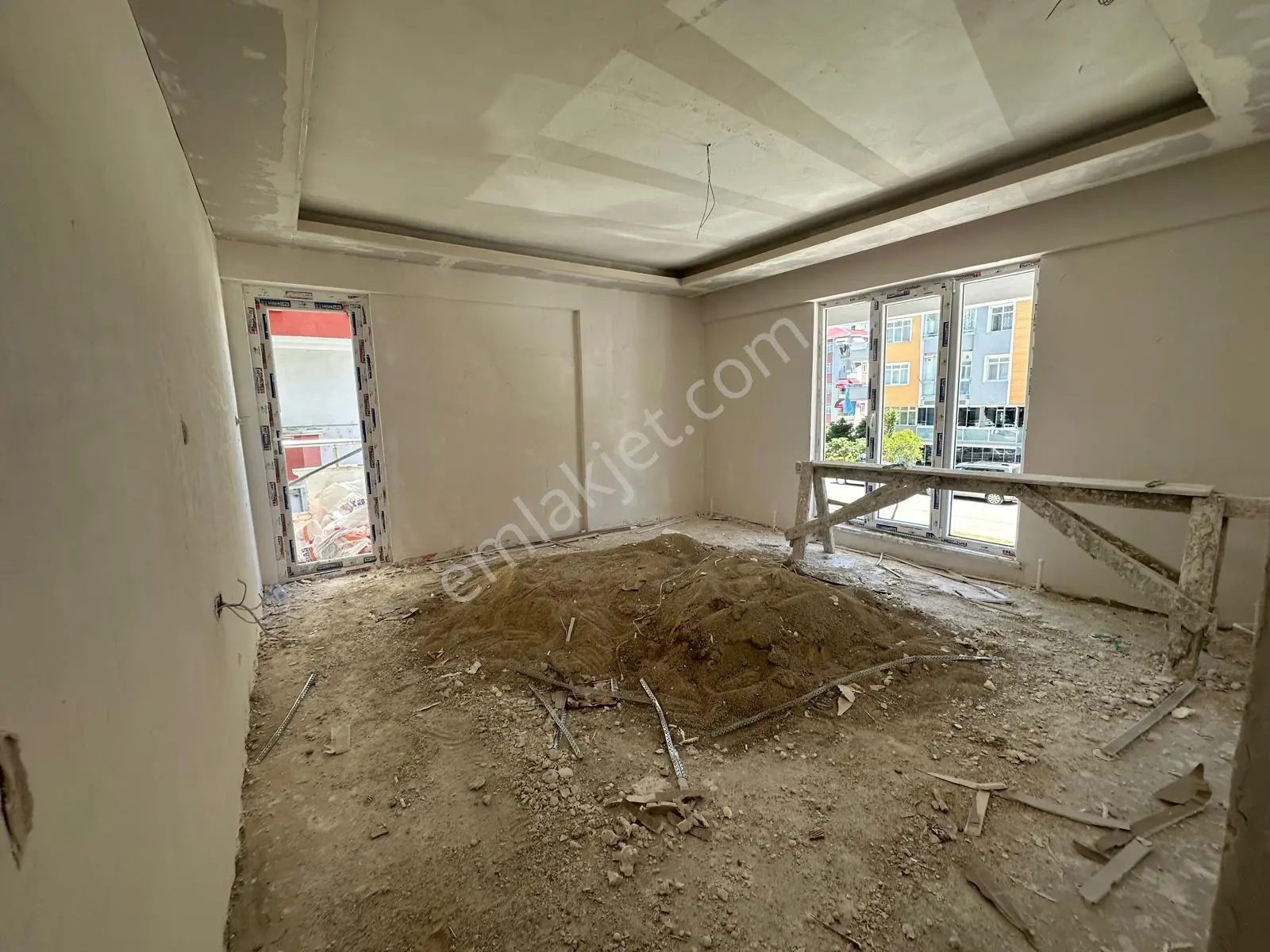 Evim-nur'dan Liman Mah Cadde Üzeri 3+1 130m2 Asansörlü 1 Aya Teslim 13 Yıllık Fırsat Daire