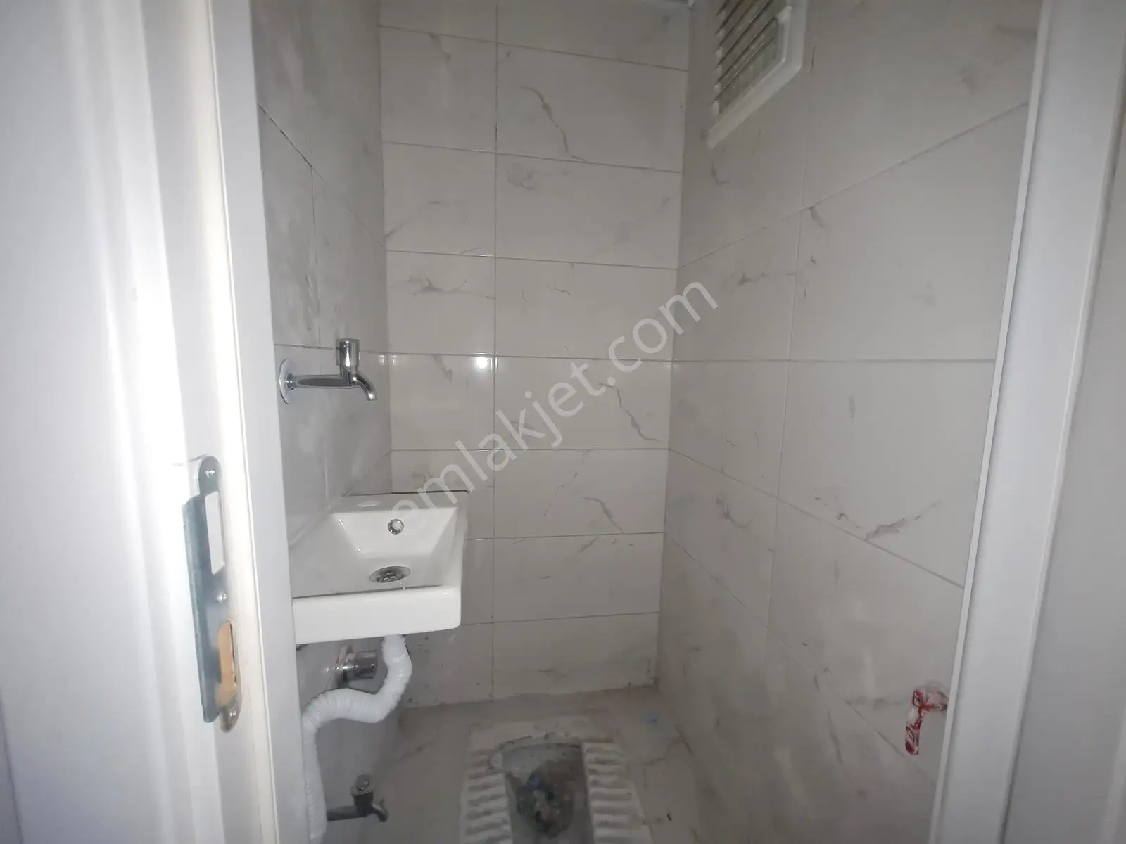 30 Ağustos Mh. Sıfır Binada 3+1 Oturuma Hazır Cadde Üzeri Daire - Görsel 5