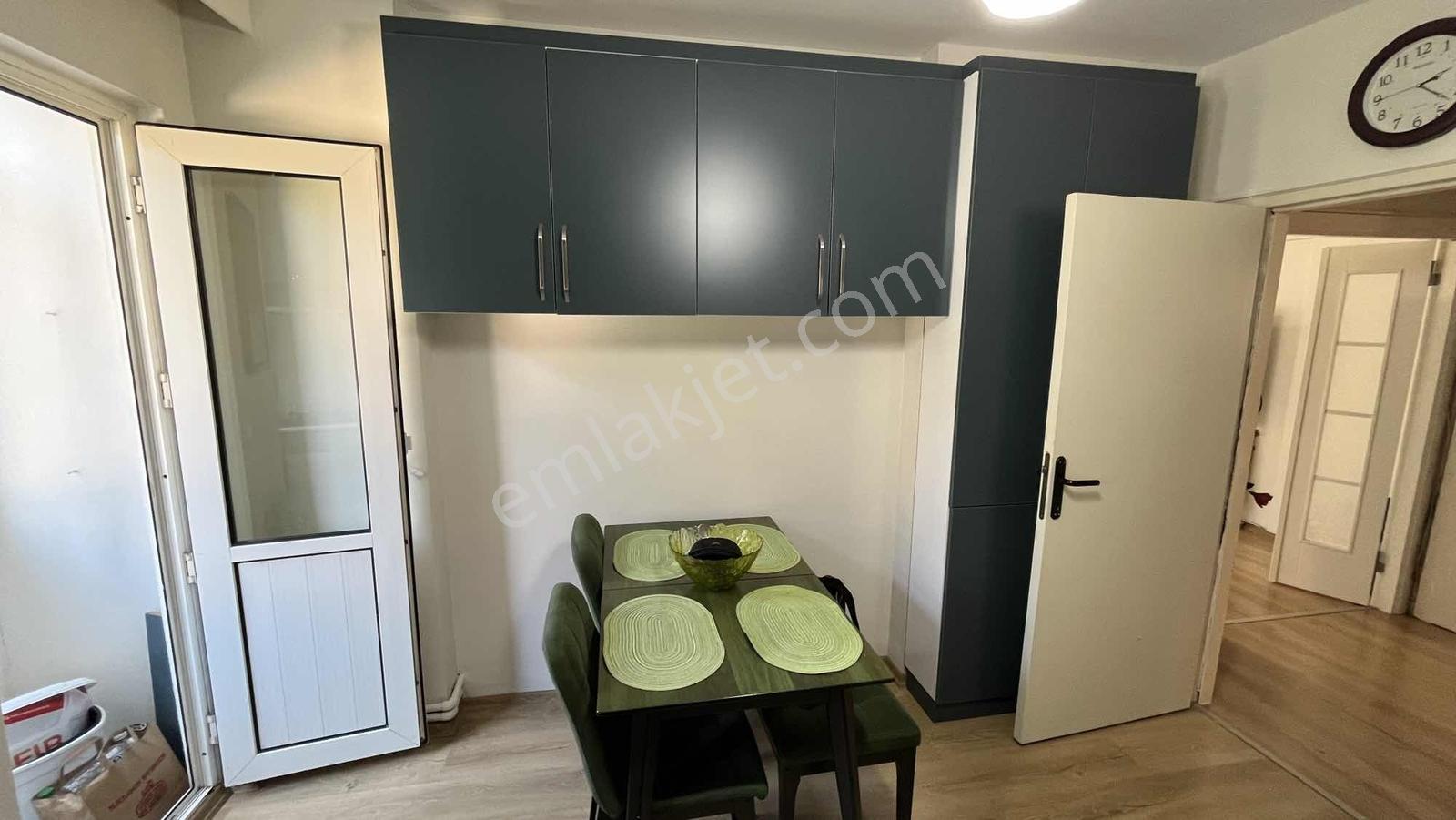 Mimaroba Emlak Bankası Konutlarında Satılık 4+1 Daire - Görsel 25