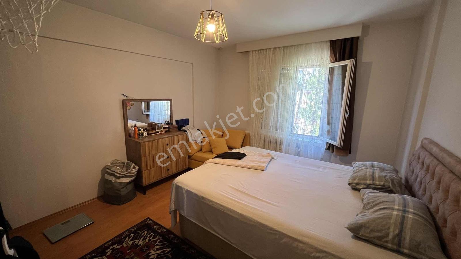 Mimaroba Emlak Bankası Konutlarında Satılık 4+1 Daire - Görsel 33