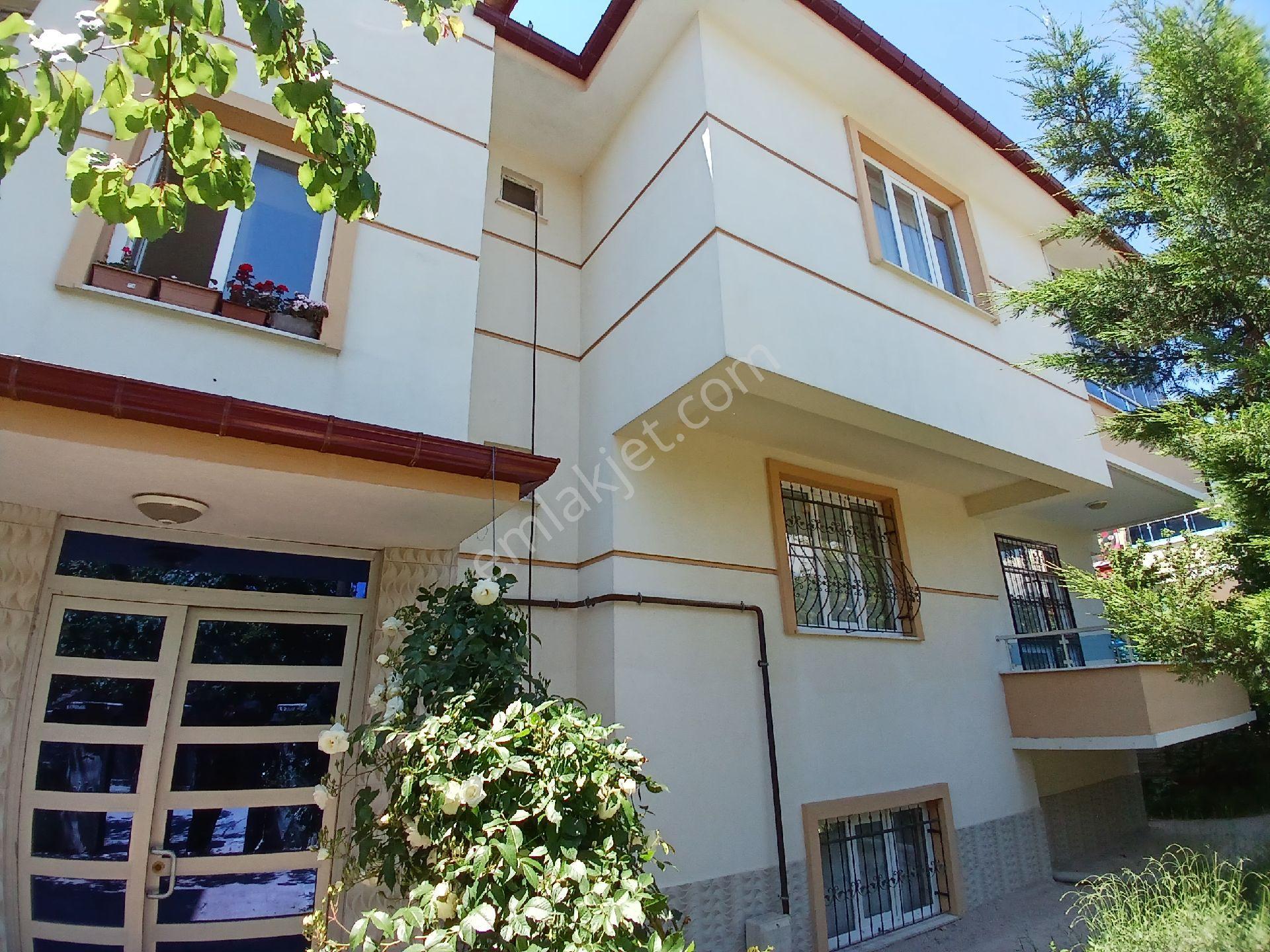 Doğrudan Ev Sahibinden Acil !! Geniş Aile-kaçırılmayacak Fırsat