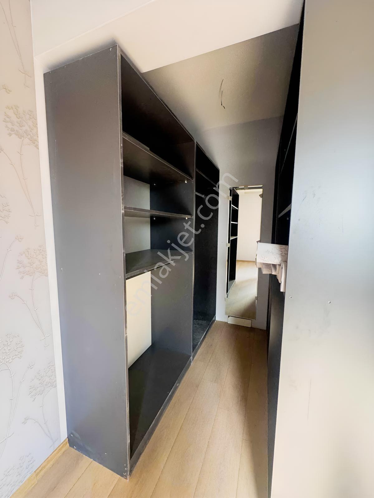 Lider Emlaktan Site İçerisinde 4+1 Güney Cephe 3.katta Full+full - Görsel 19