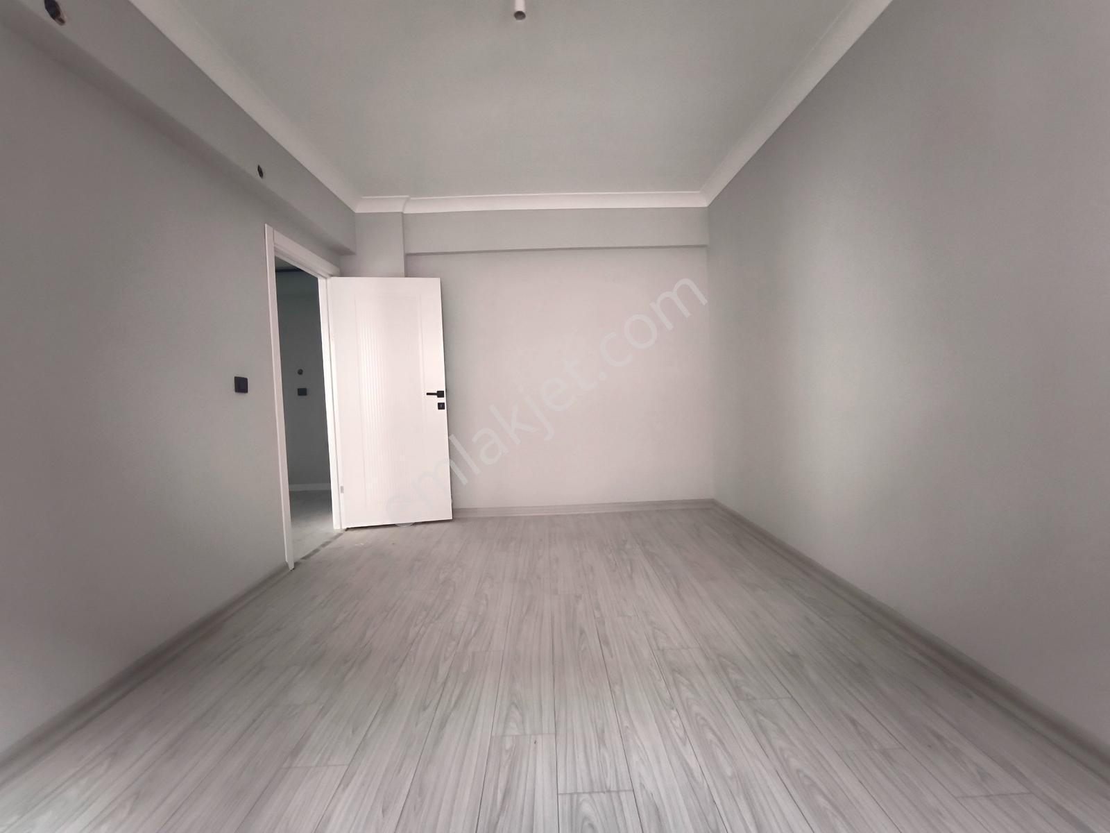 30 Ağustos Mh. Cadde Üzeri Merkezi Konumda Sıfır Arakat 2+1 !!! - Görsel 18