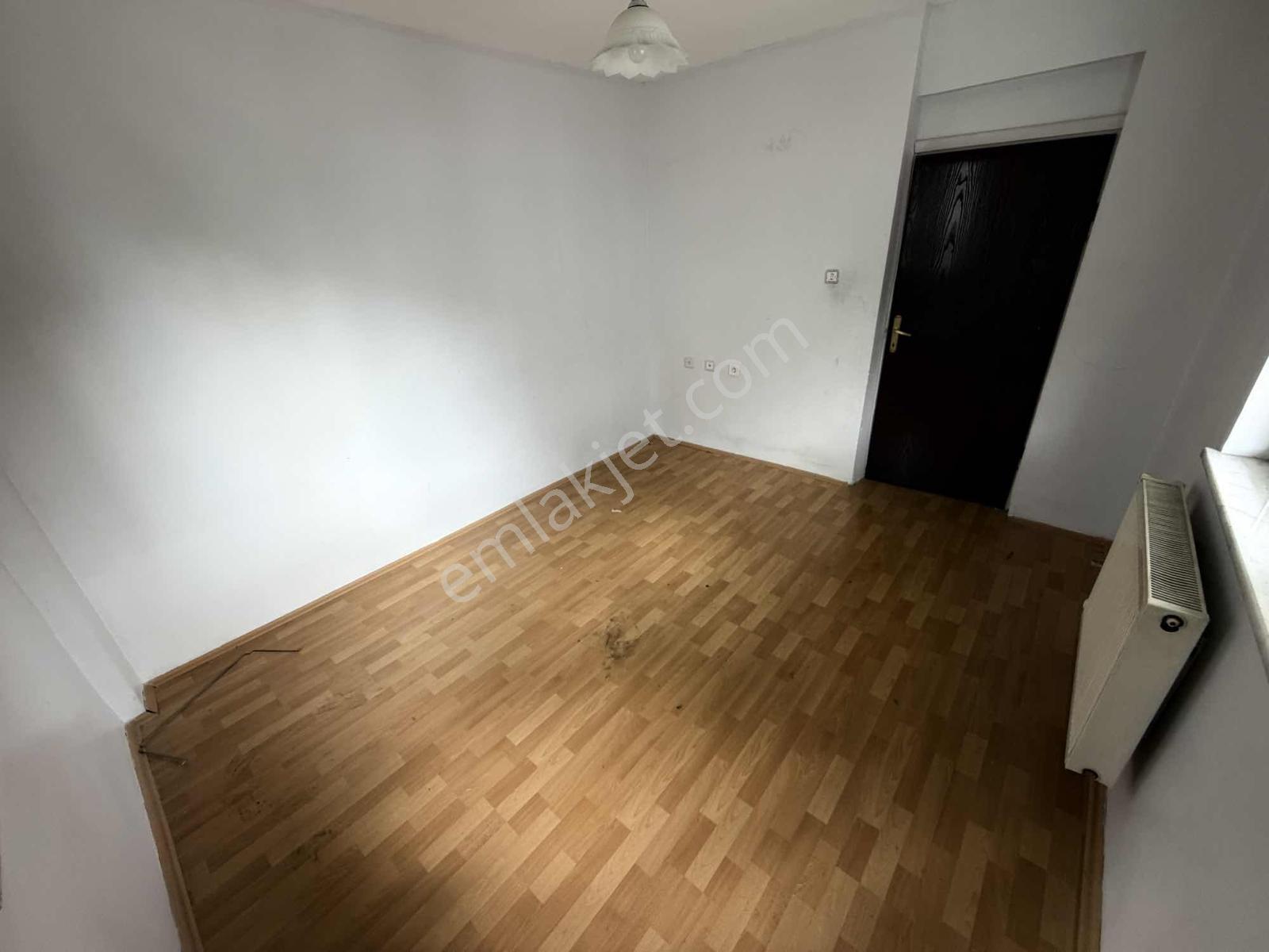 Ertugrul Gazi Mah. 3+1 Site İçerisinde Bakımlı Kiralık Daire - Görsel 23