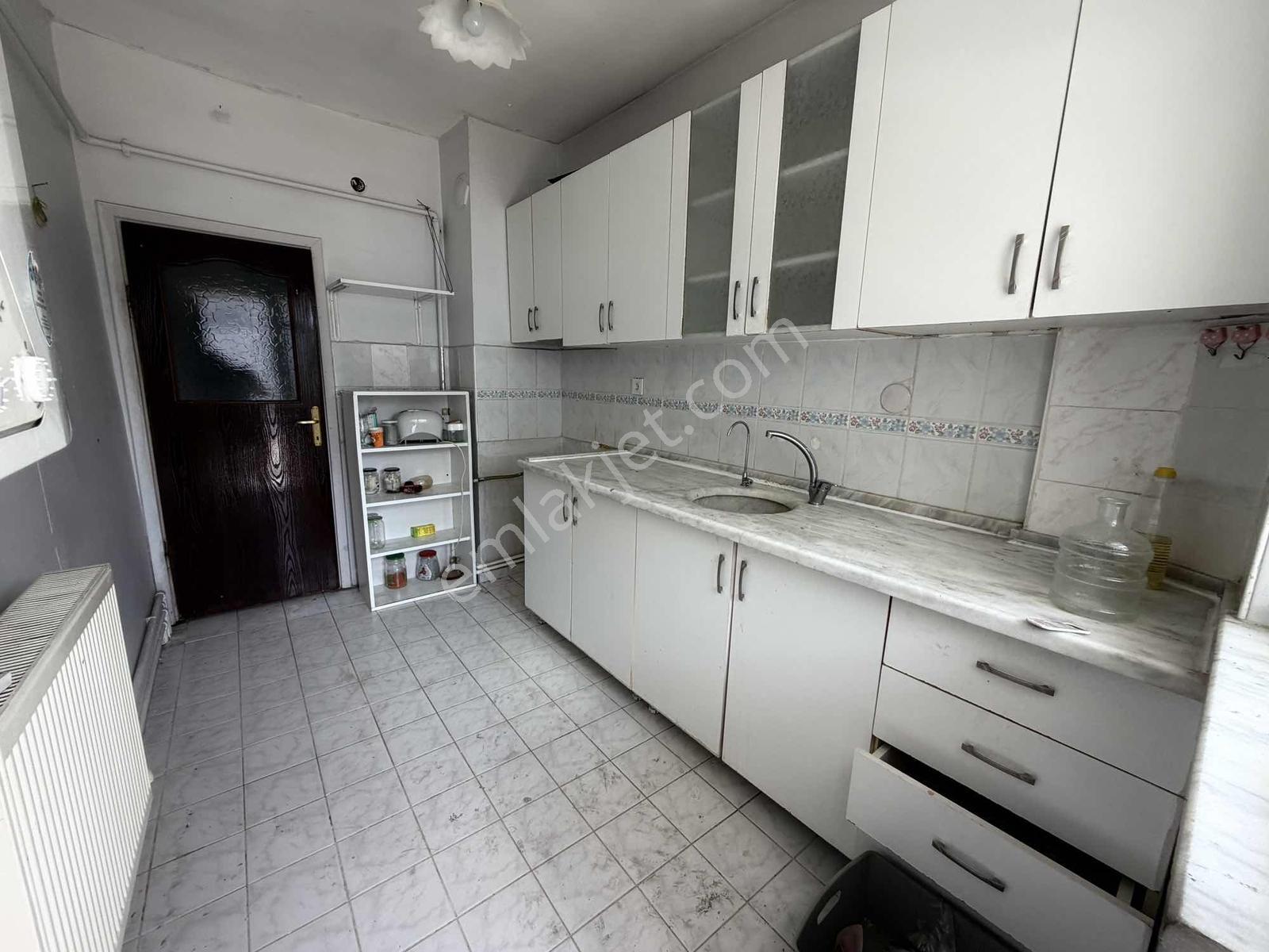Ertugrul Gazi Mah. 3+1 Site İçerisinde Bakımlı Kiralık Daire - Görsel 5