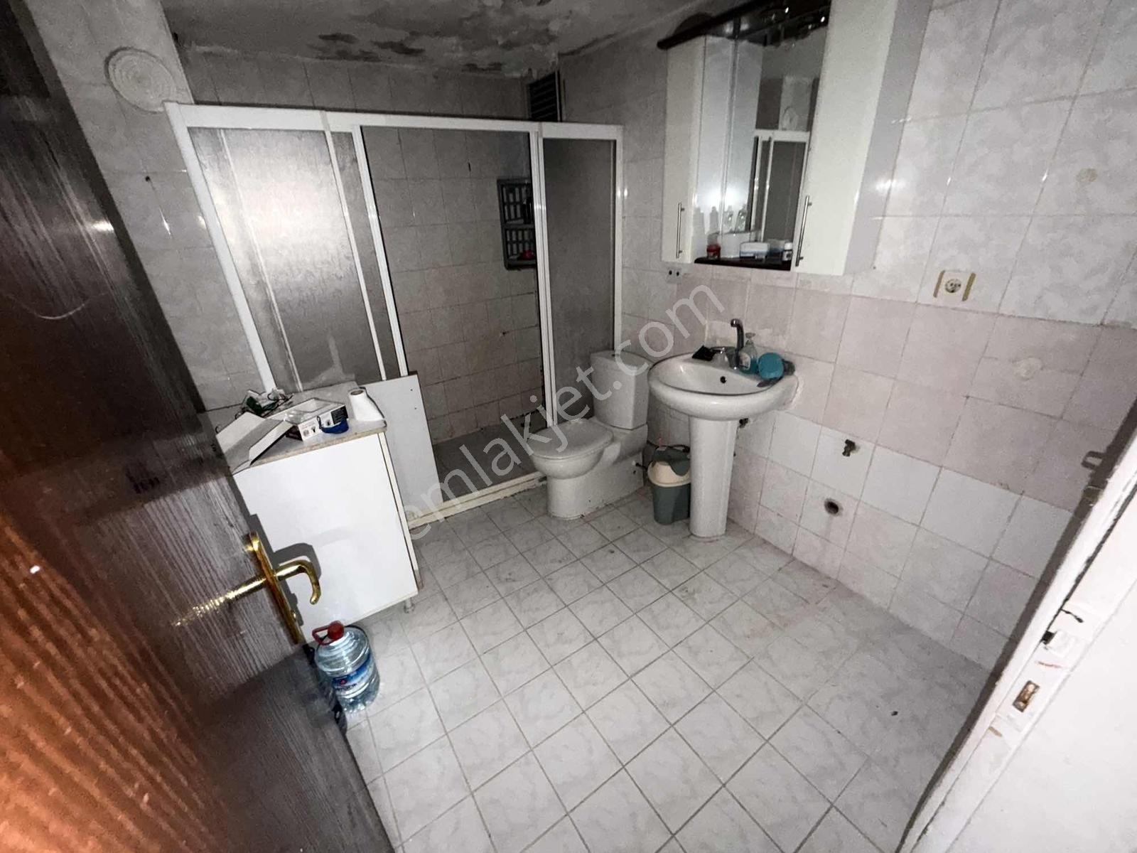 Ertugrul Gazi Mah. 3+1 Site İçerisinde Bakımlı Kiralık Daire - Görsel 11
