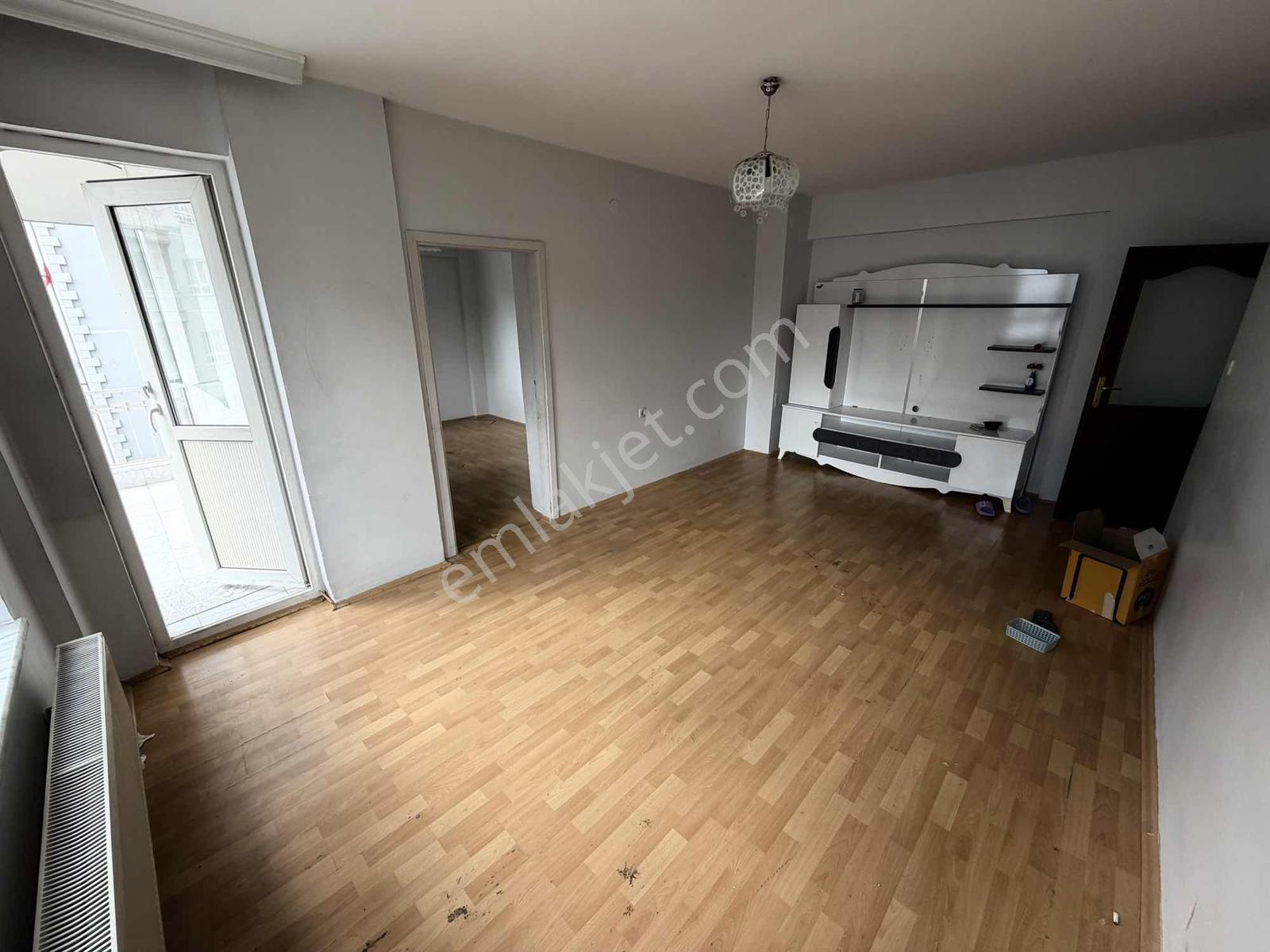 Ertugrul Gazi Mah. 3+1 Site İçerisinde Bakımlı Kiralık Daire - Görsel 7