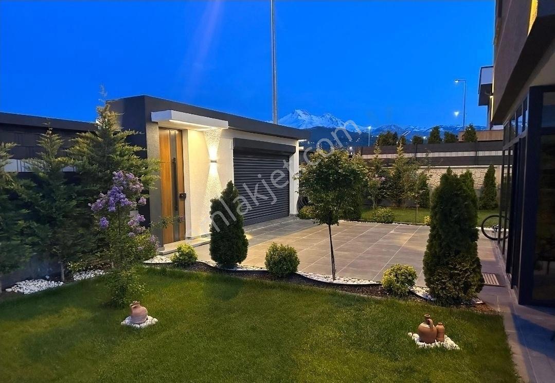 Kayseri Melikgazi Altınoluk Satılık Villa Mustakil Ev Konut Bina - Görsel 20