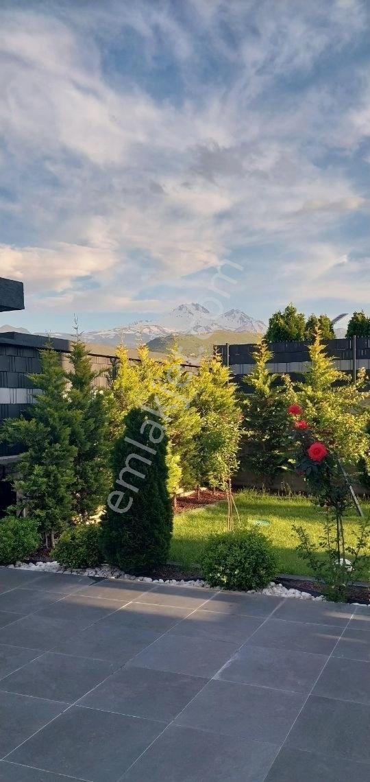 Kayseri Melikgazi Altınoluk Satılık Villa Mustakil Ev Konut Bina - Görsel 18