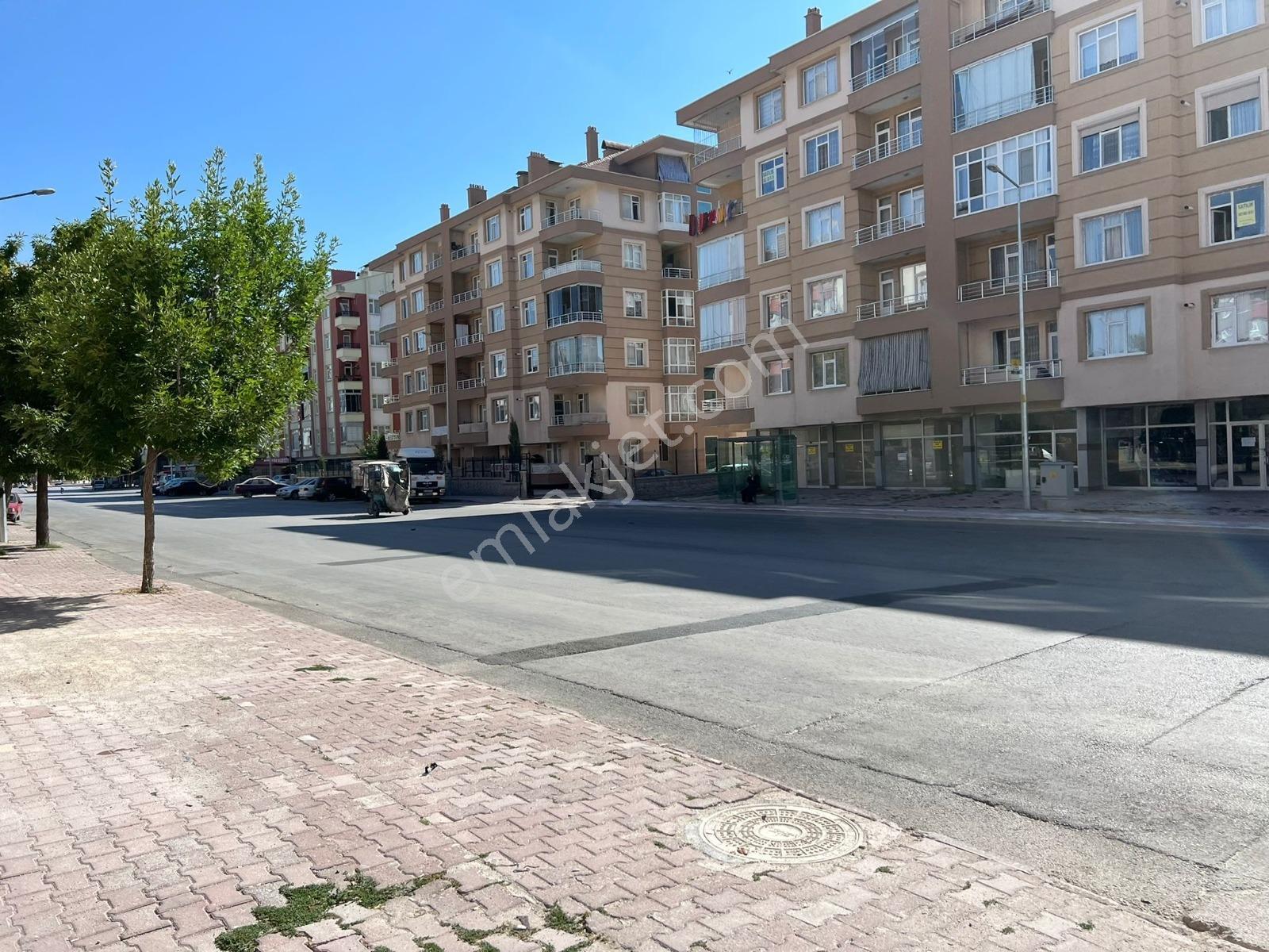 Yüksel Şahin"den Keçeciler Cad. 200+70 M2 Daire Takaslı Dükkan - Görsel 24