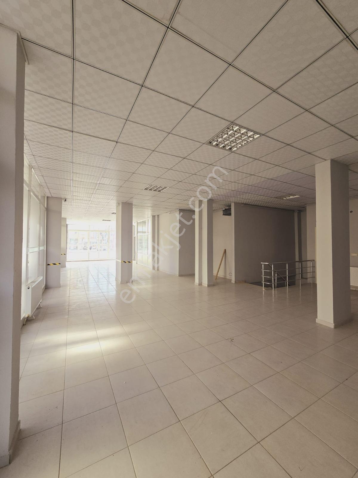 Yüksel Şahin"den Keçeciler Cad. 200+70 M2 Daire Takaslı Dükkan - Görsel 15
