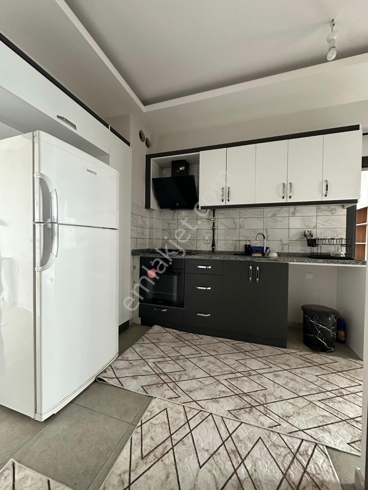 Yüksel Şahin'den Kosova'da Ara Kat Asansörlü Eşyalı Satılık 2+1 - Görsel 25