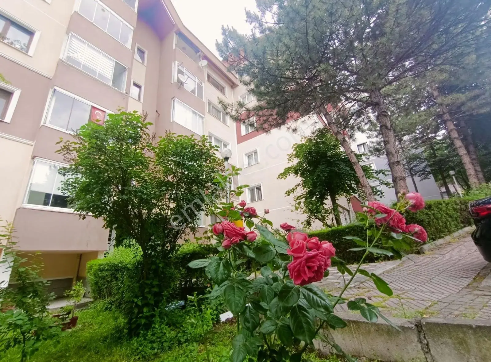 Buğra Dan Kutlutaş Blk Metro Göksu Yakını Temiz Yapılı 2+1 Daire