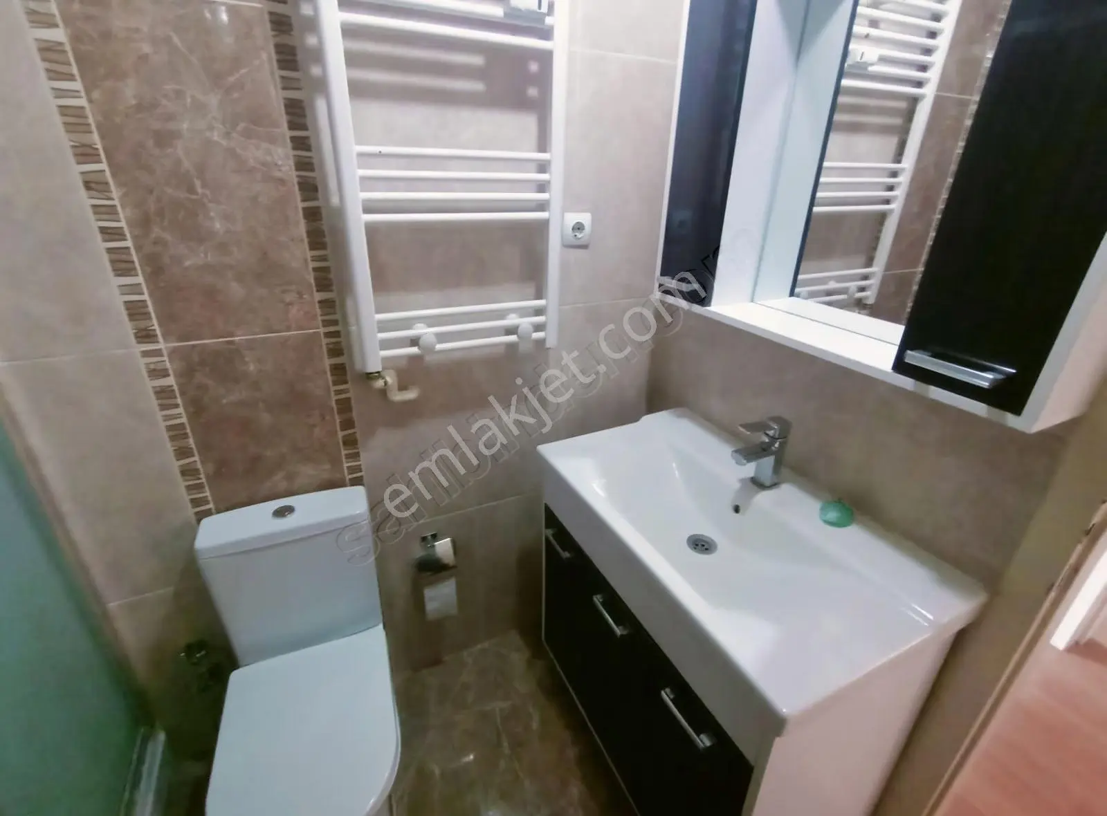 Buğra Dan Kutlutaş Blk Metro Göksu Yakını Temiz Yapılı 2+1 Daire - Görsel 2
