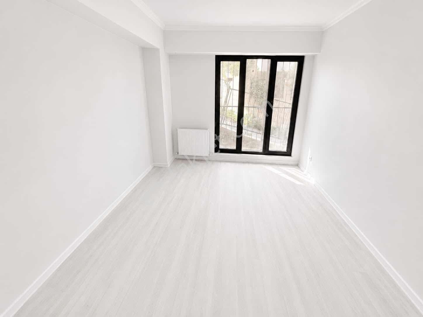 Eyüpsultanda Tramvayın Dibinde Kiralık 2+1 Öğrenciye Uygun - Görsel 19