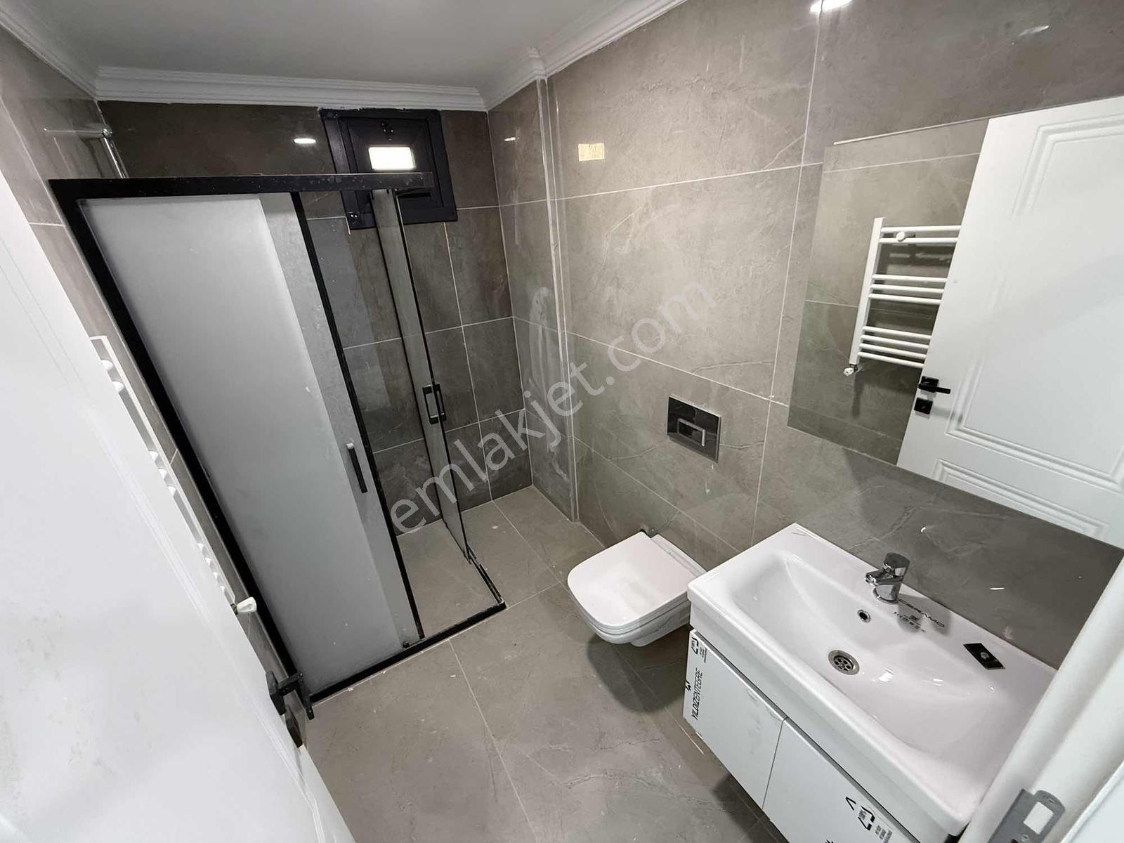 Eyüpsultanda Tramvayın Dibinde Kiralık 2+1 Öğrenciye Uygun - Görsel 21