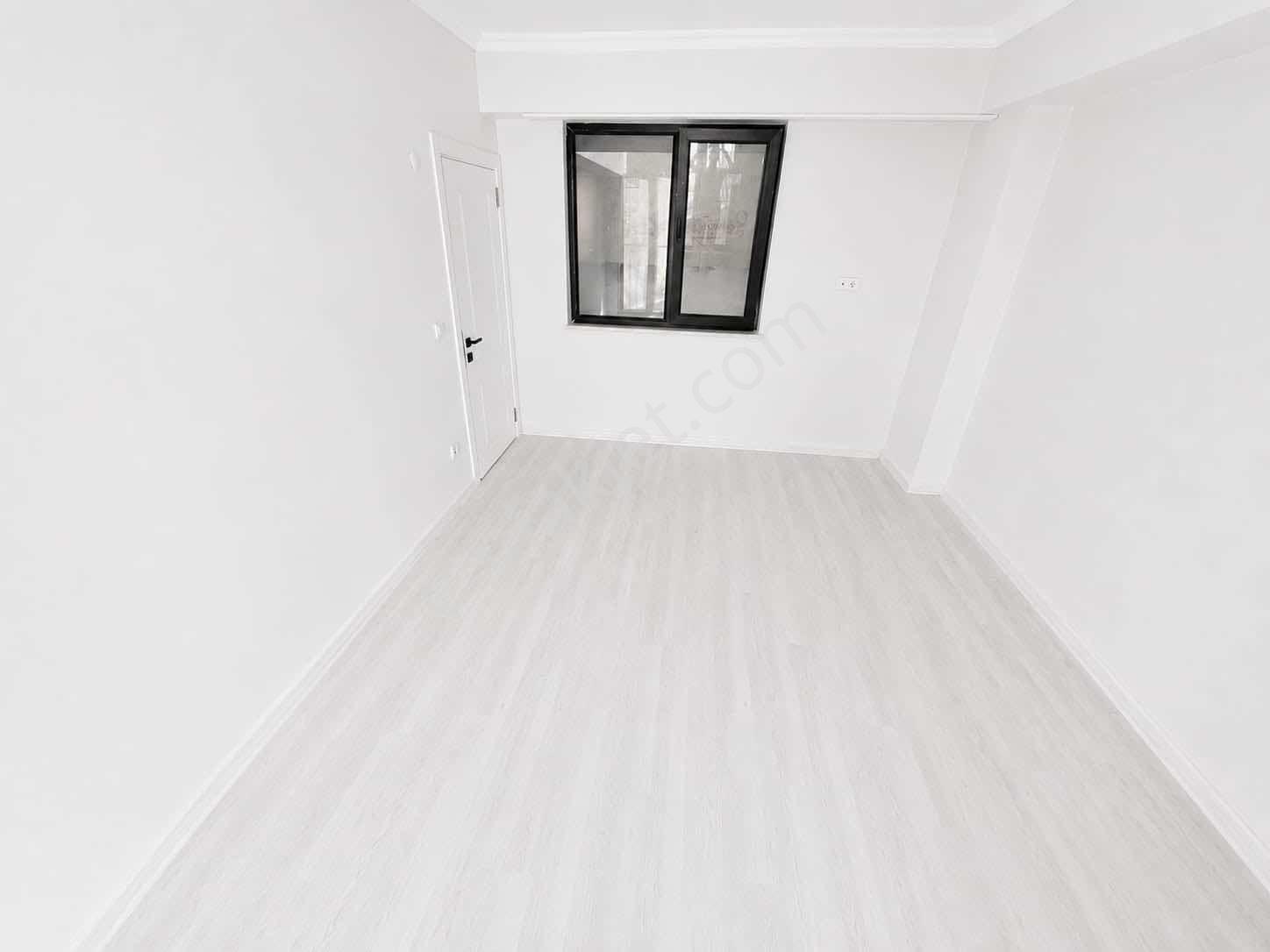 Eyüpsultanda Tramvayın Dibinde Kiralık 2+1 Öğrenciye Uygun - Görsel 16