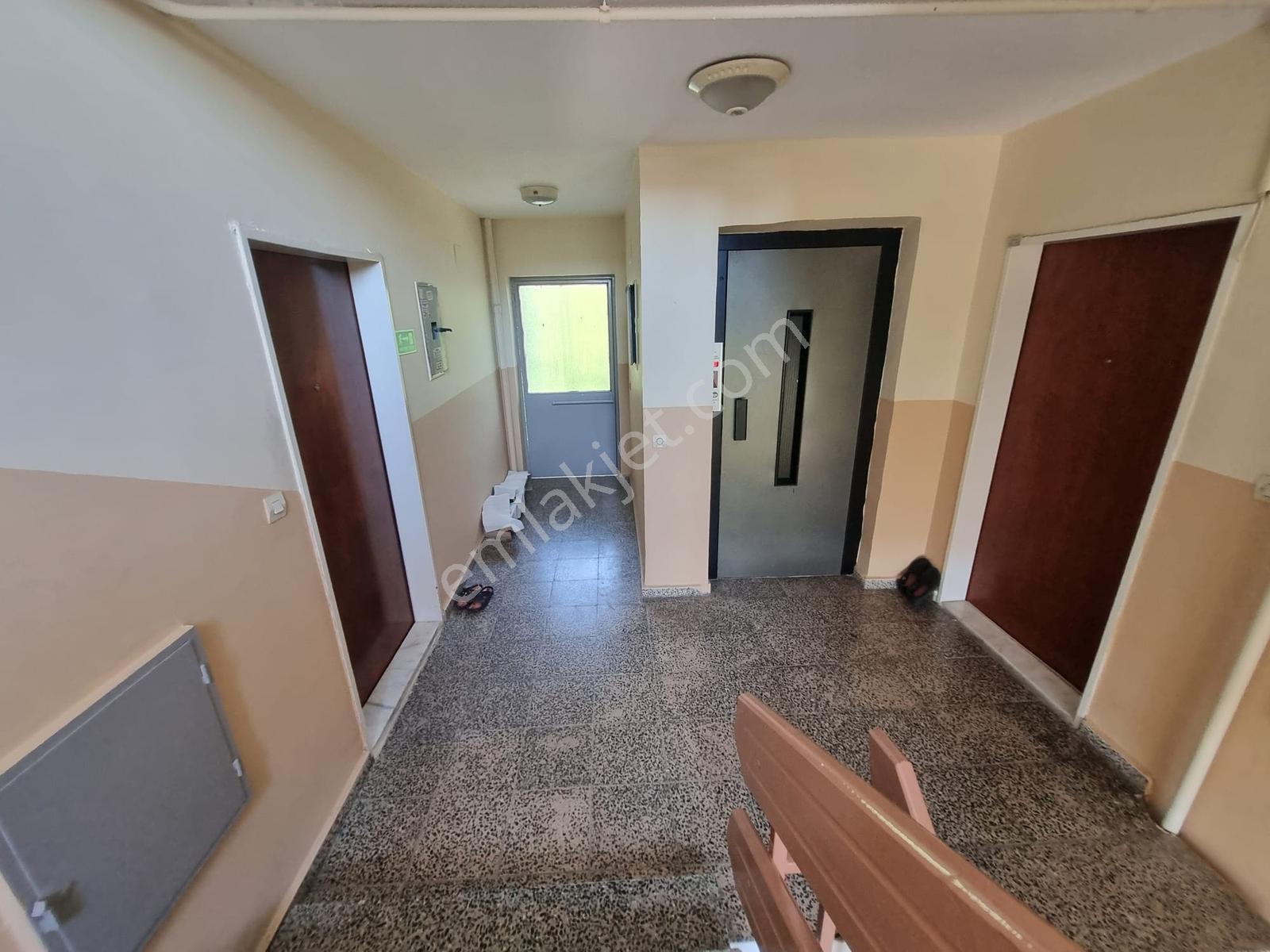 İzmit Yuvam Akarca Satılık Arakat Yatrımlık Asansörlü Daire - Görsel 5