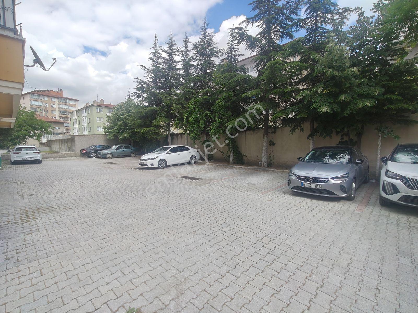 Dumlupınarda Bakimli Kaliteli Daire - Görsel 29