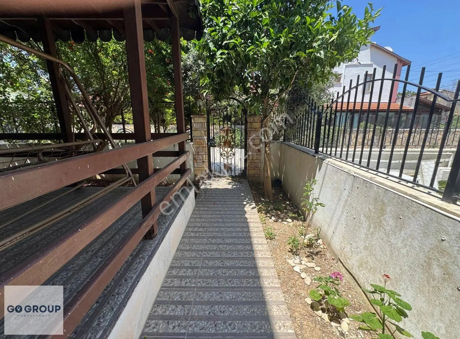 Urla Çeşmealtı Güvendikte Denize Yürüme Mesafesinde Müstakil Ev - Görsel 5