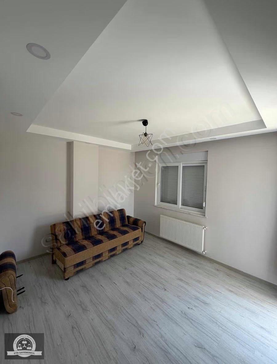 Döşemealtı Bahçeyaka Mahallesi'nde 3+1 Geniş Kiralık Daire - Görsel 4