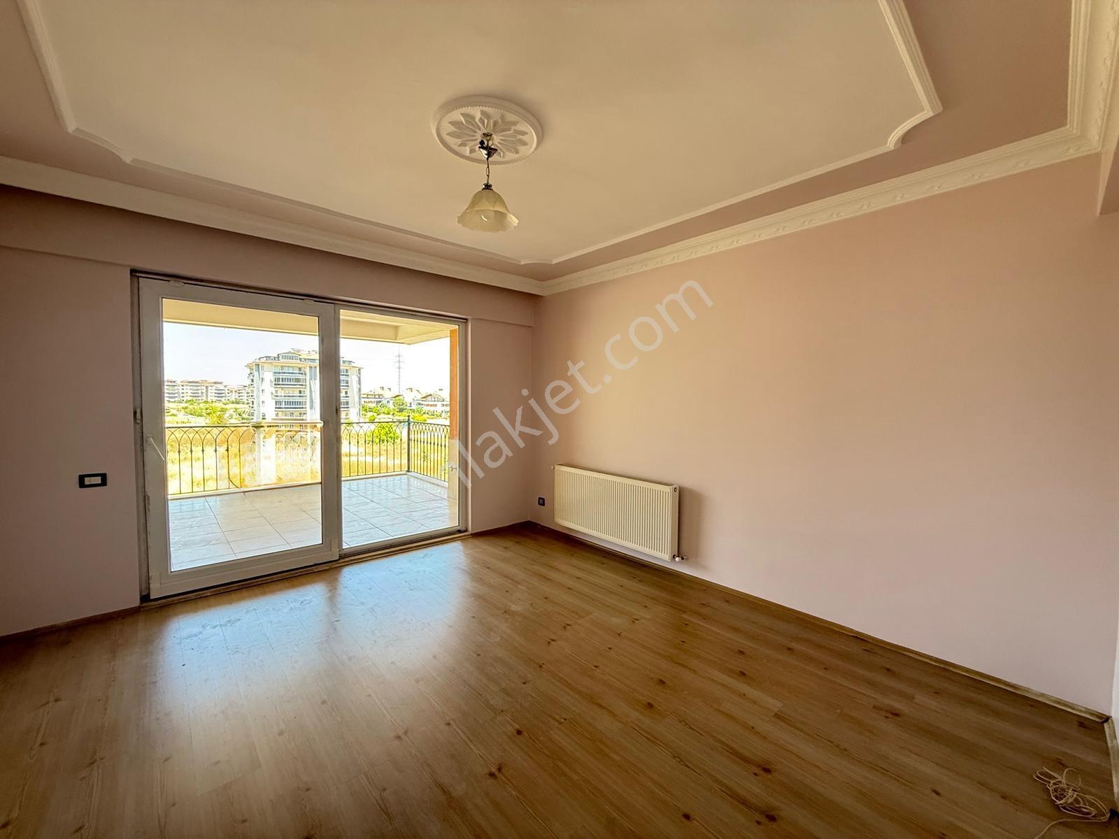Selçukbey Mahallesinde Ultra Geniş 4+1 Kiralık Daire - Görsel 30