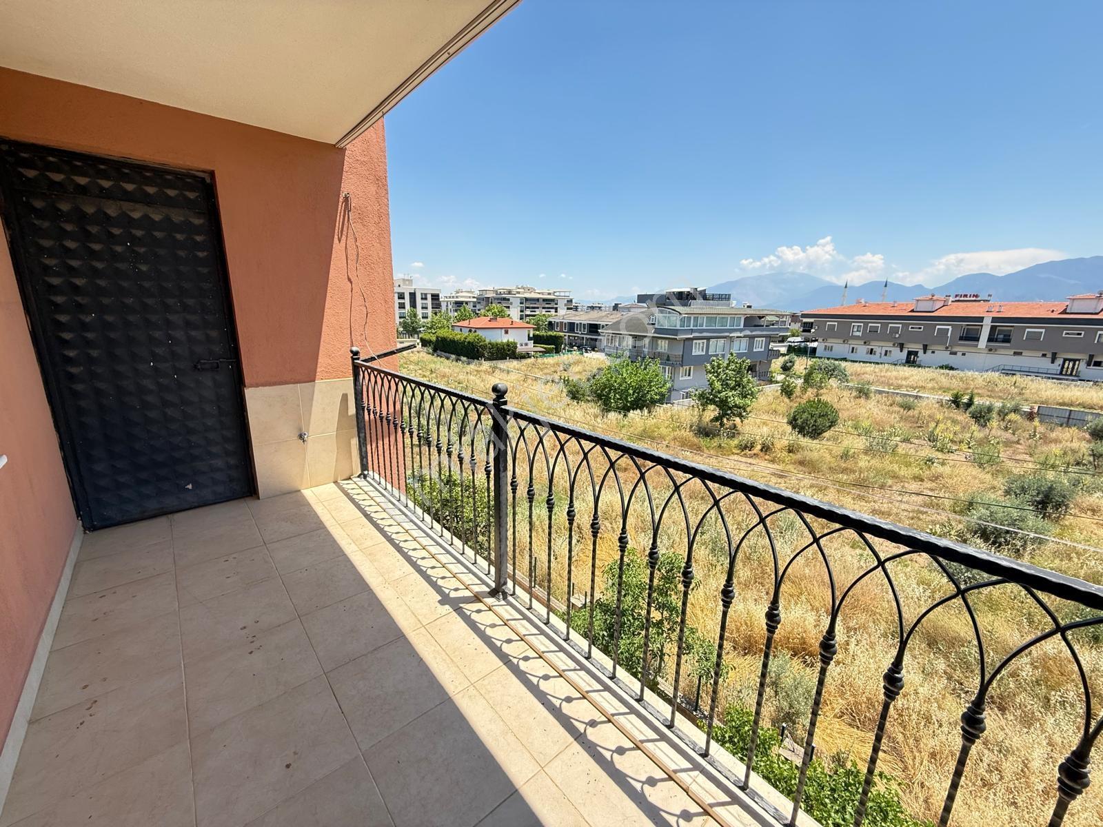 Selçukbey Mahallesinde Ultra Geniş 4+1 Kiralık Daire - Görsel 33