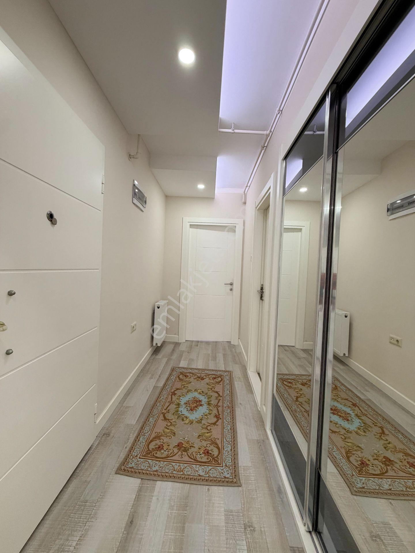 Sahile Yakın Çok Geniş Eşyalı 1+1 Çift Balkon - Görsel 22