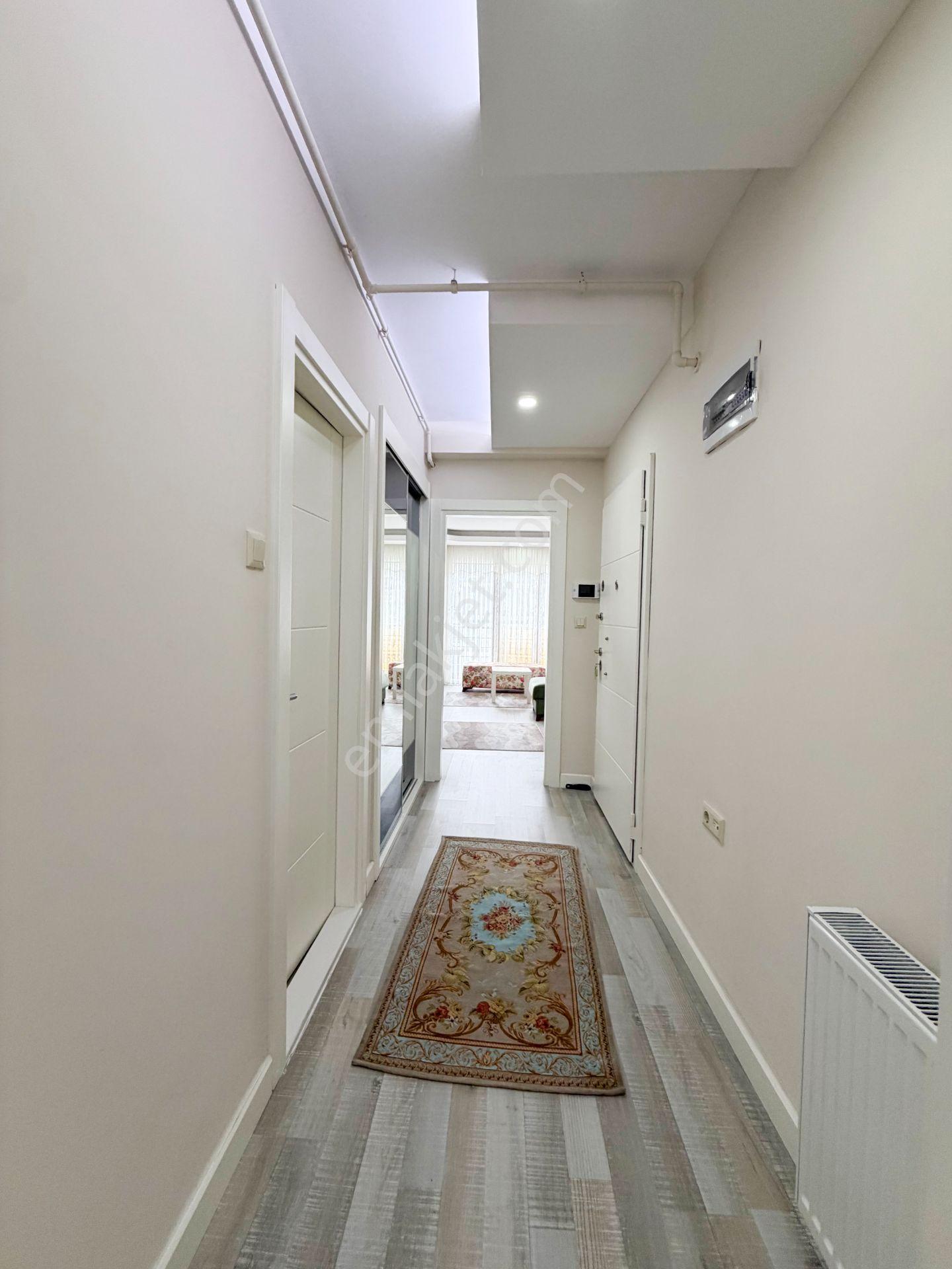 Sahile Yakın Çok Geniş Eşyalı 1+1 Çift Balkon - Görsel 23