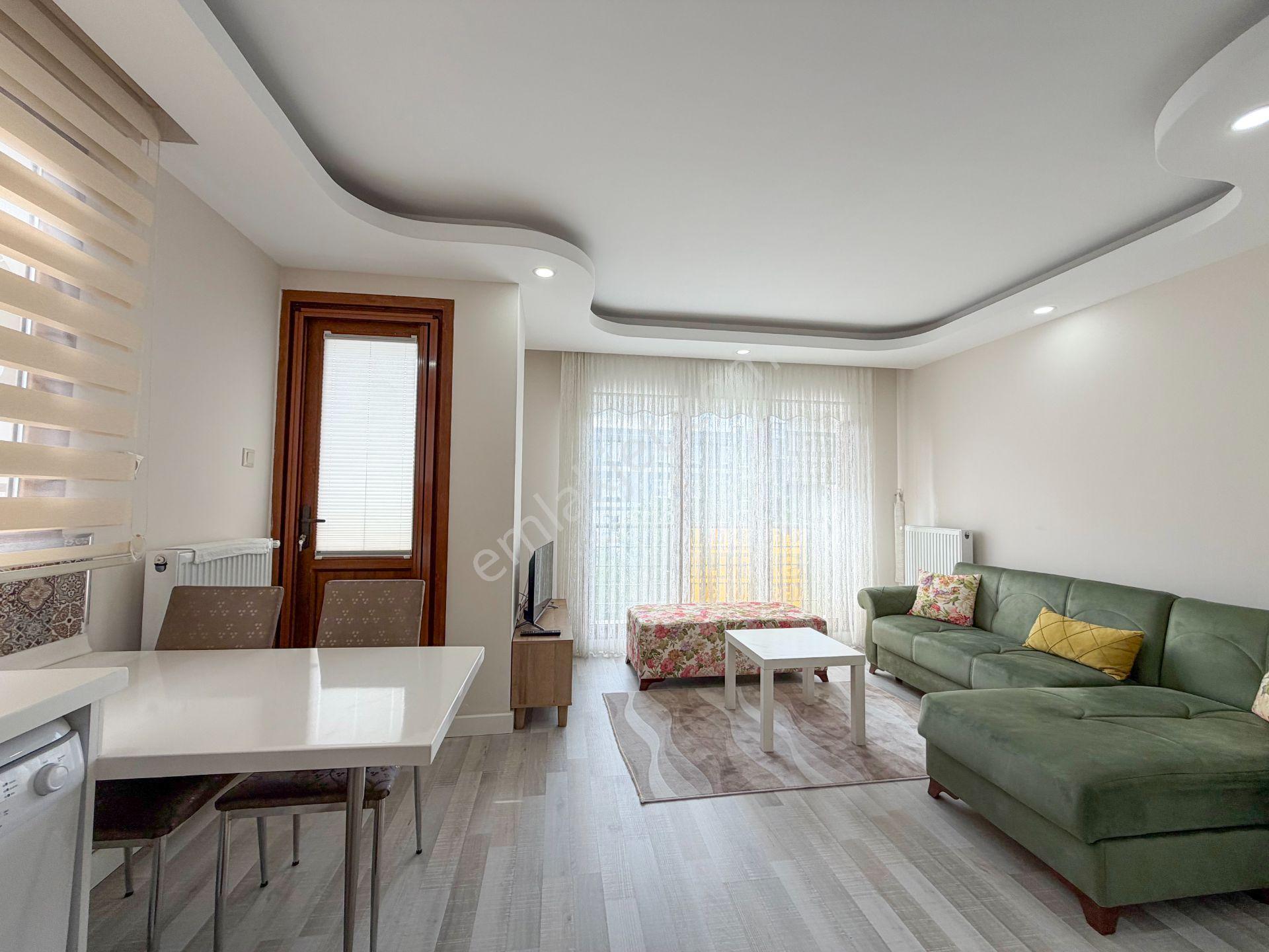 Sahile Yakın Çok Geniş Eşyalı 1+1 Çift Balkon - Görsel 9