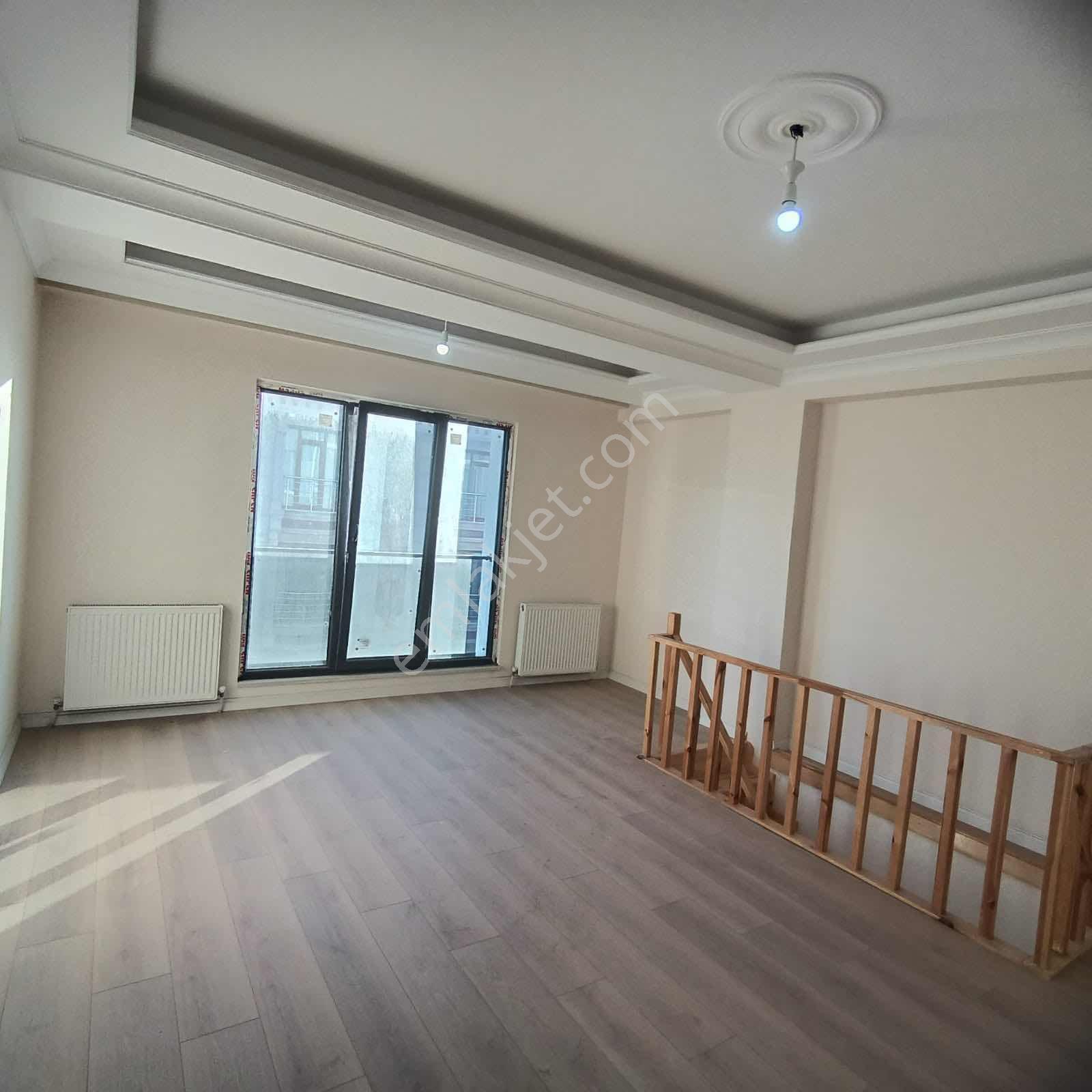 Mustafa Kemal Paşada Kiralık 3+2 Ferah Dubleks - Görsel 18