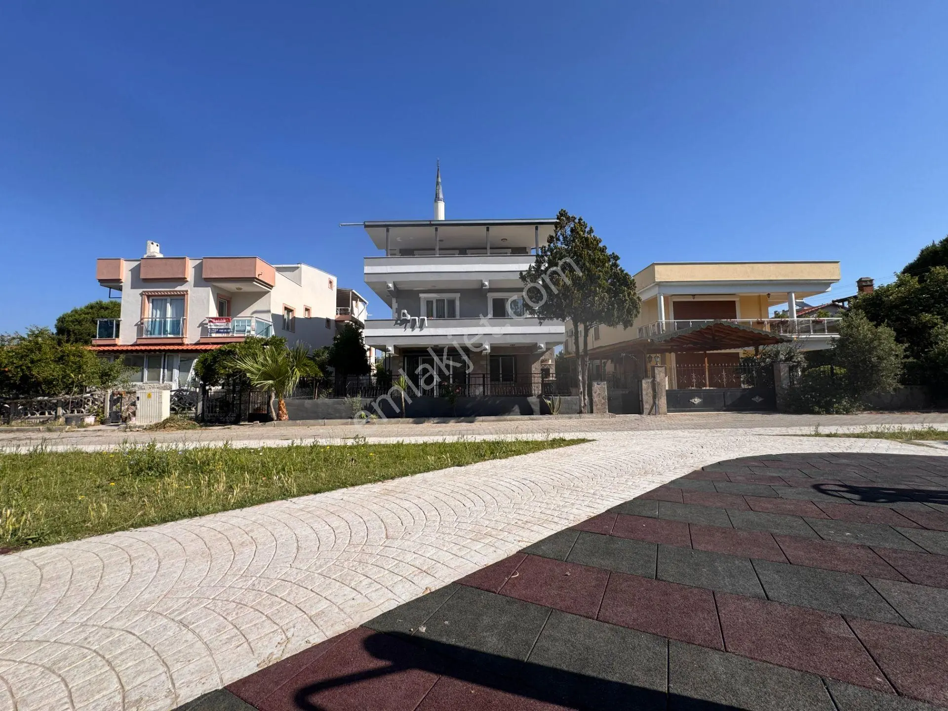 Şakran Sayfiye'de Yatırımlık 3 Daireli Müstakil Bina Ve Arsası - Görsel 2