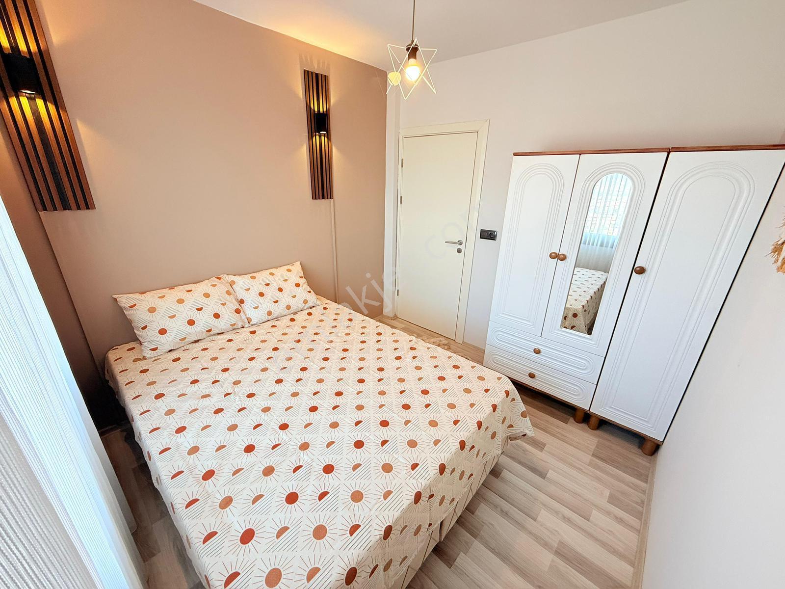 Zeytinköy Mahallesinde Arakat Balkonlu Asansörlü Yerden Isıtmalı Sitede Eşyalı 1+1 Apart A-y-1 - Görsel 8