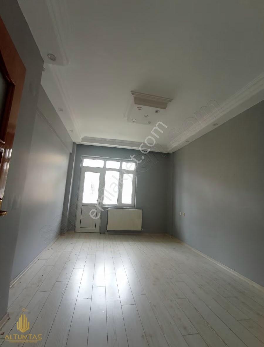 Yarımca Hacıosman Da Cadde Üstü Kiralık Geniş 2+1 Daire - Görsel 2