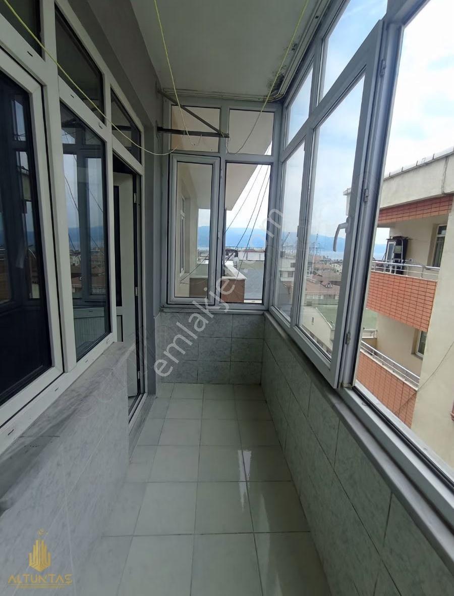 Yarımca Hacıosman Da Cadde Üstü Kiralık Geniş 2+1 Daire - Görsel 12