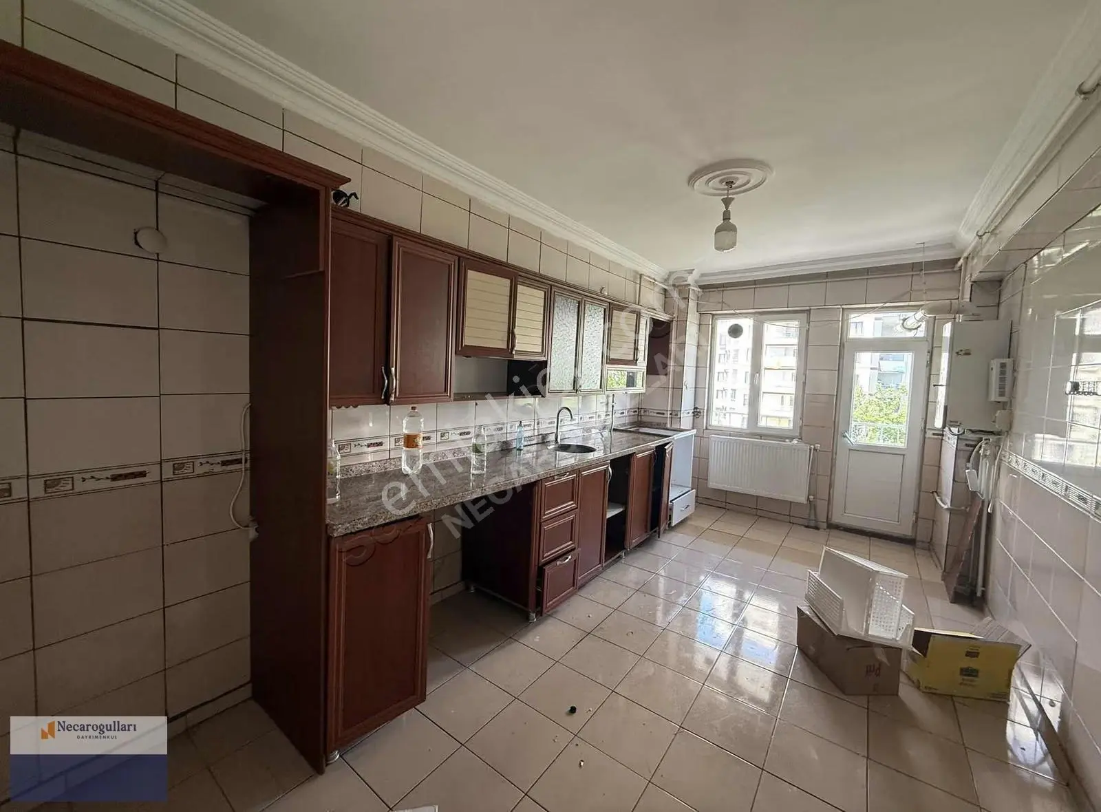Necaroğullarından Diclekent Çad 2.parsel Kiralık 4+1