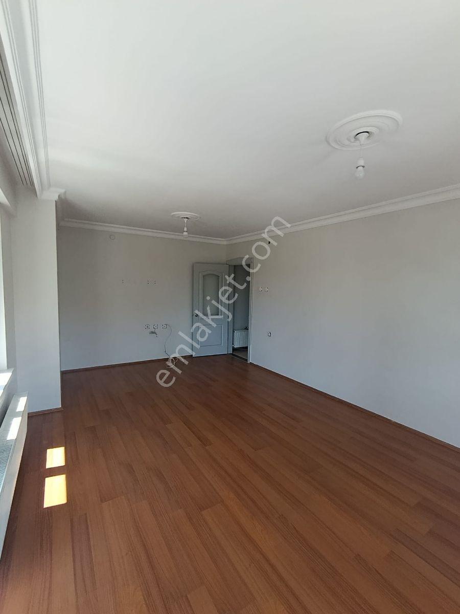 Güvenevler Mahallesi 3+1 Kiralık Daire - Görsel 7