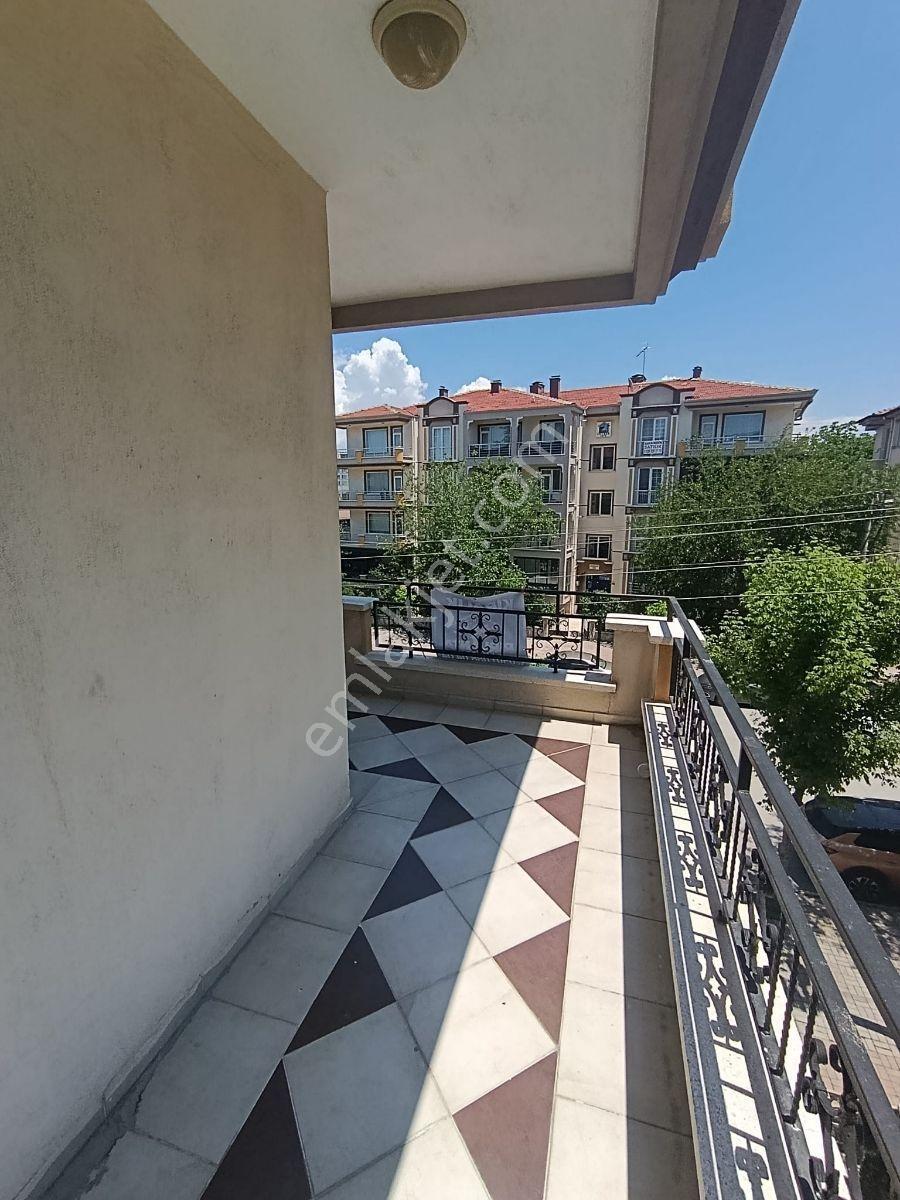 Güvenevler Mahallesi 3+1 Kiralık Daire - Görsel 16