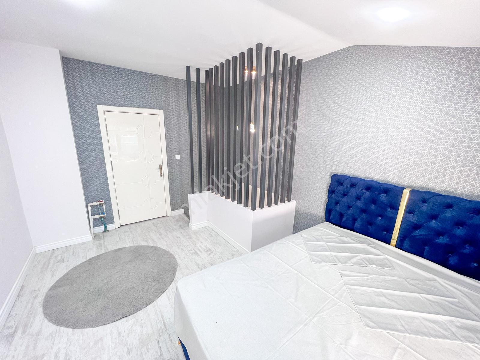 Çınarda Teraslı Full Eşyalı Kiralık 1+1 Dubleks Apart - Görsel 3