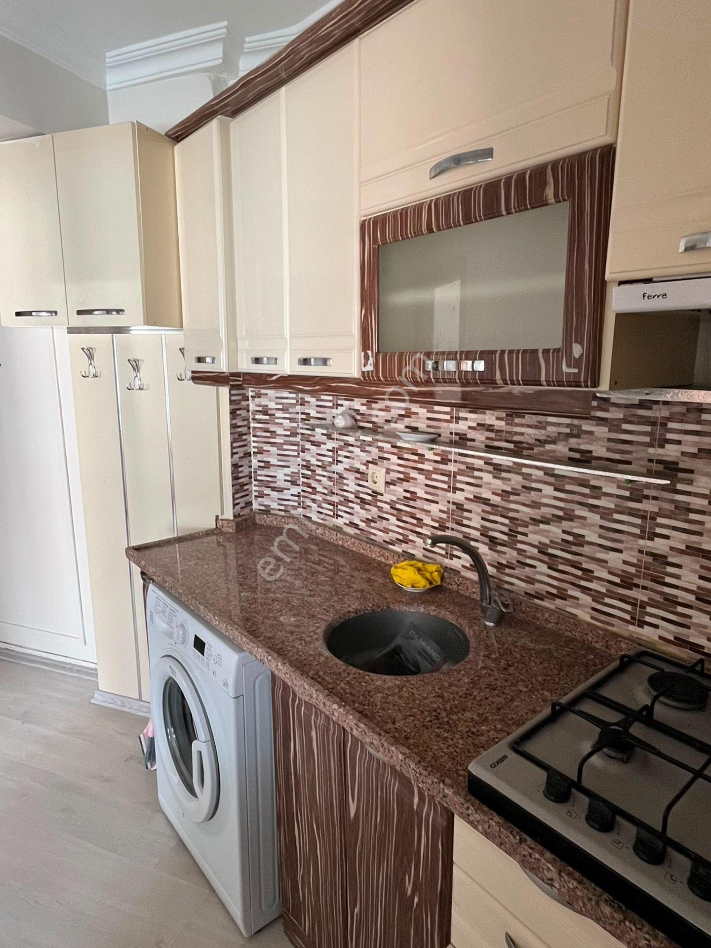 Century 21 Vizyondan Mamure Mahallesinde Eşyalı 1+1 Kiralık Daire - Görsel 19