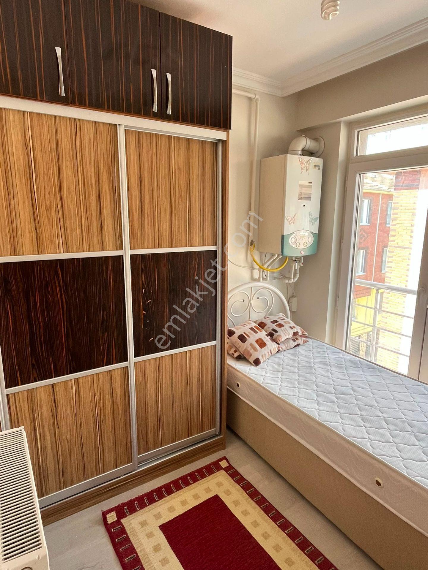 Century 21 Vizyondan Mamure Mahallesinde Eşyalı 1+1 Kiralık Daire - Görsel 3