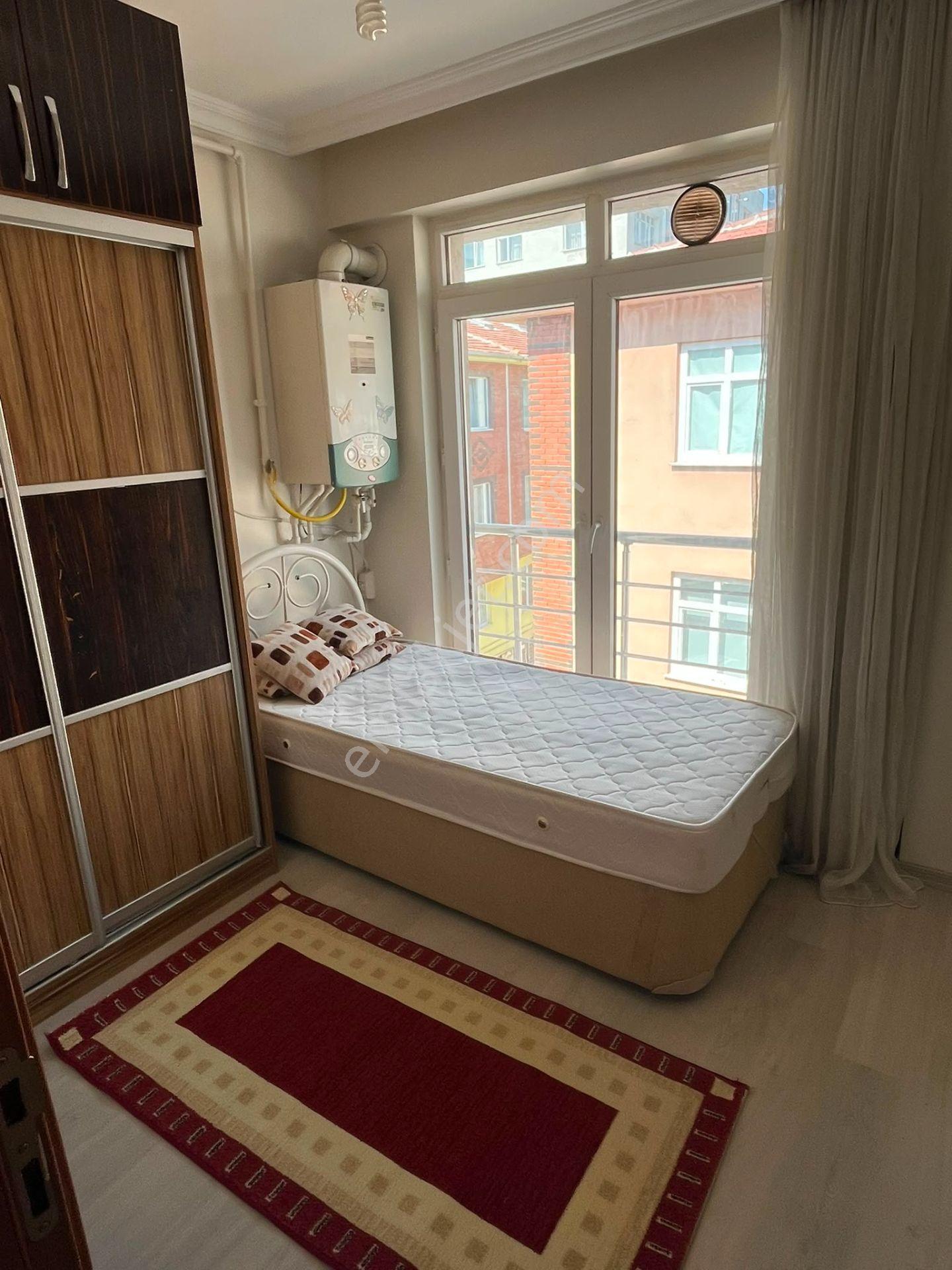 Century 21 Vizyondan Mamure Mahallesinde Eşyalı 1+1 Kiralık Daire - Görsel 4