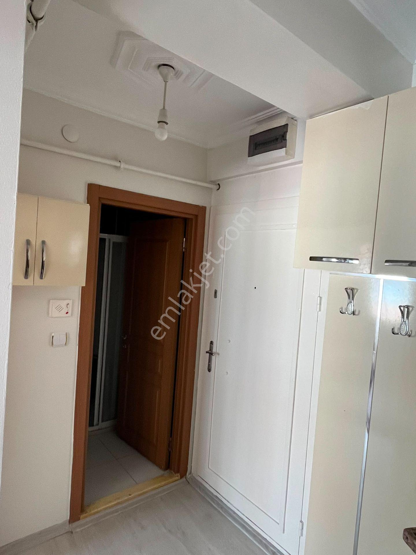 Century 21 Vizyondan Mamure Mahallesinde Eşyalı 1+1 Kiralık Daire - Görsel 25