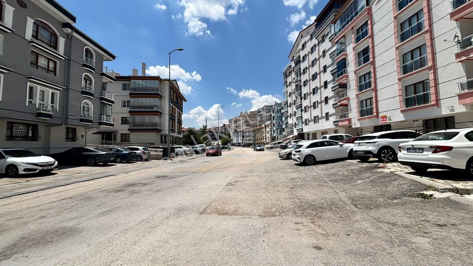 Osmangazi Caddesi Eğitim Araştırma Hastanesi Yakını Ful Yapılı - Görsel 30