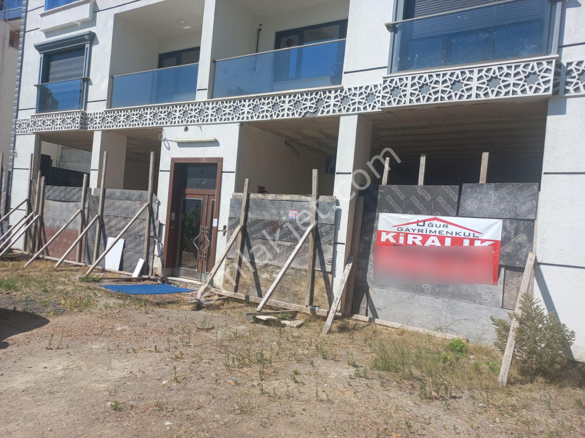 Hürriyet Mah. Araç Girişli 450 M2 Dükkan Mağaza