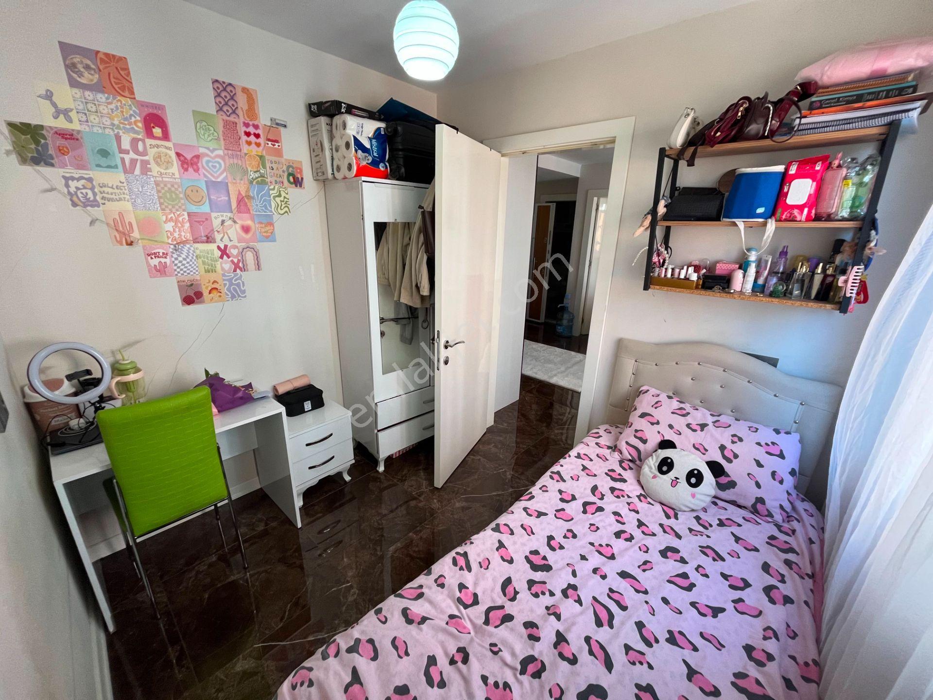 Zeytinköy Mahallesinde Arakat Asansörlü Eşyalı 2+1 Apart A-y-2 - Görsel 8