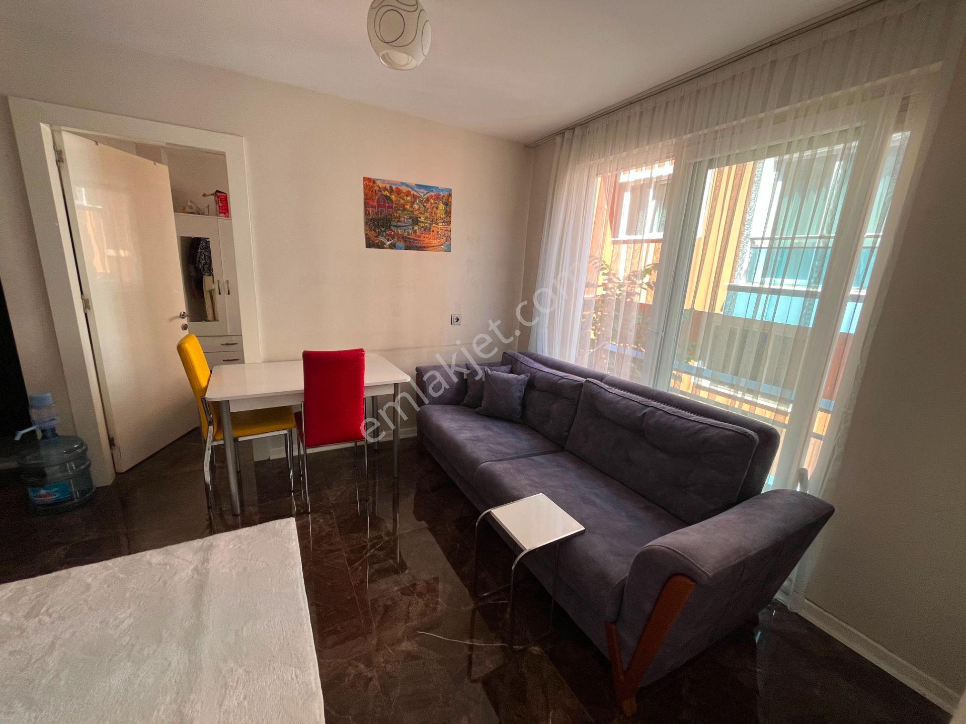 Zeytinköy Mahallesinde Arakat Asansörlü Eşyalı 2+1 Apart A-y-2 - Görsel 5