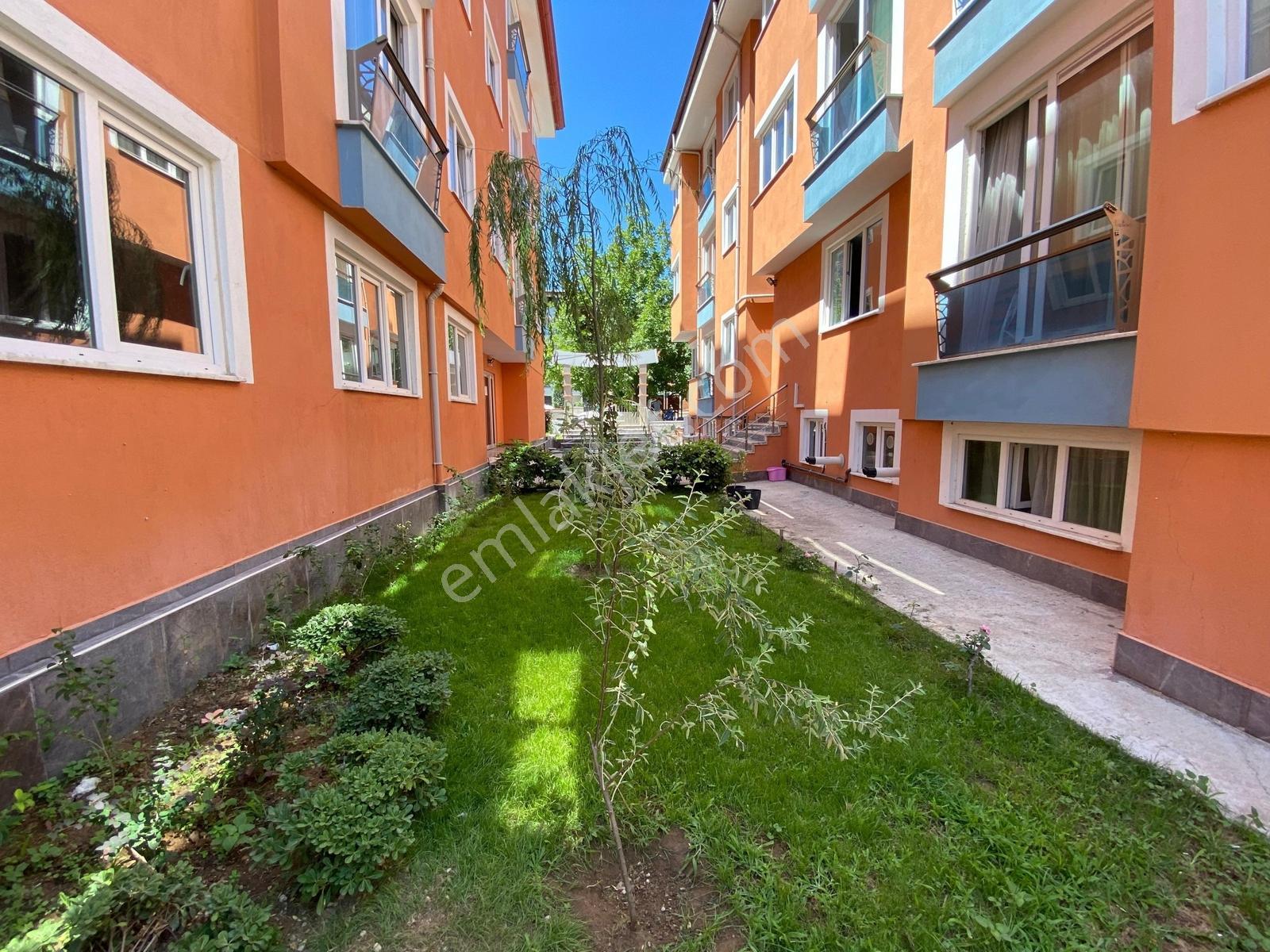 Zeytinköy Mahallesinde Arakat Asansörlü Eşyalı 2+1 Apart A-y-2 - Görsel 10
