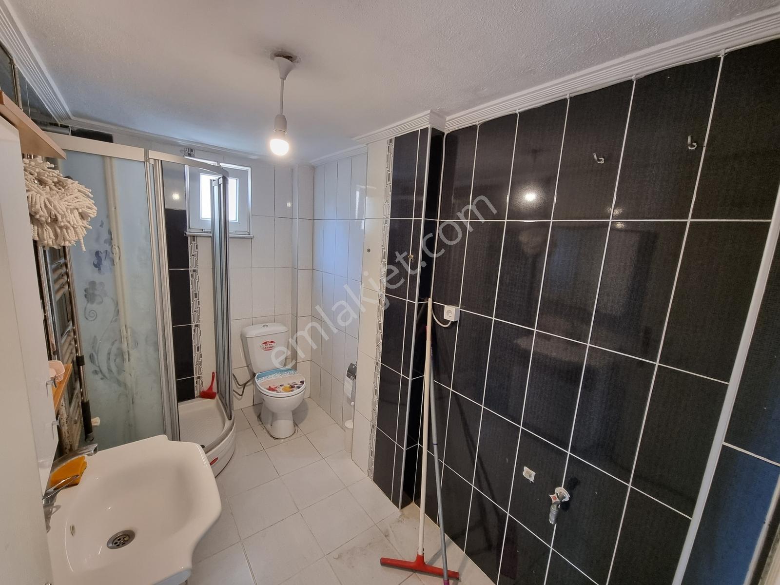 Karasu Yalı Mah.de Denize Sıfır Konumda 2+1 Daire - Görsel 14